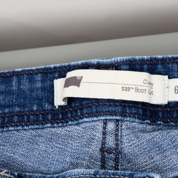 Levi's 529 Curvy Bootcut 6S (26 X 28) Women's Jeans Medium Wash Faux Flap Pocket - Picture 11 of 14